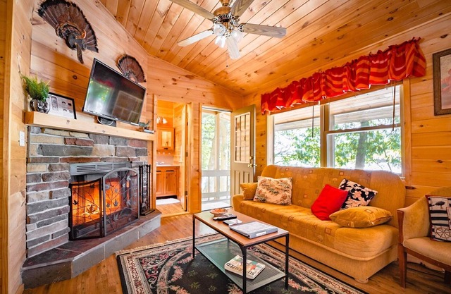 2 Bedroom Cottage, sleeps 5