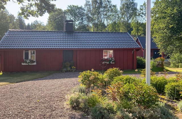 2 bedroom cozy home in Reftele