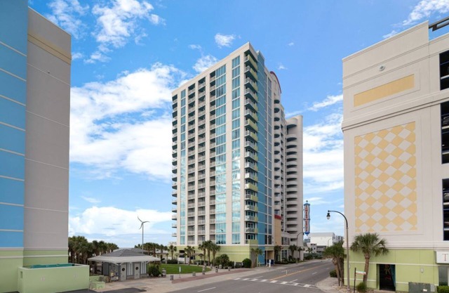 2 Bedroom Deluxe suite in the heart of Myrtle Beach!