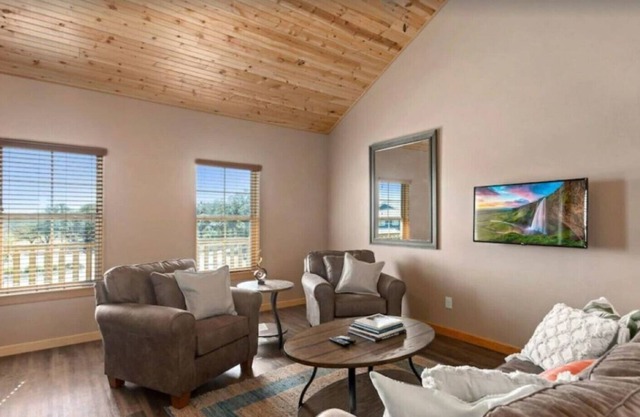 2 Bedroom Fully Furnished Condo