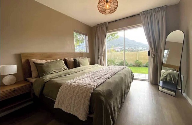 2 Bedroom Ground Floor Apartment, Princess Beach Club, HoutBay