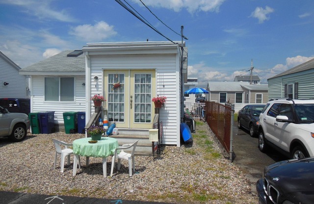 2 Bedroom House - Clean And Cozy