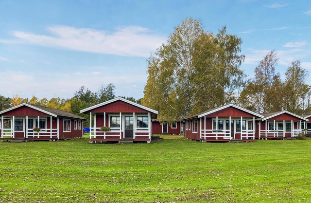 2 bedroom lovely home in Byxelkrok