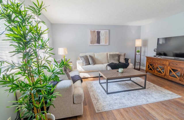 2 bedroom Steps from Ohio State Campus