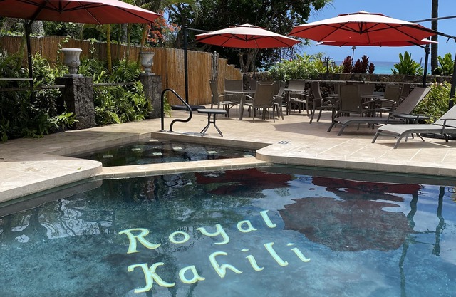 Royal Kahili 