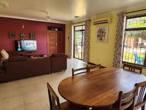 2 Bedrooms Family Apt, with Swimming pool