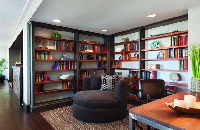 2 Connecting Suites at a 4⭐️ Hotel