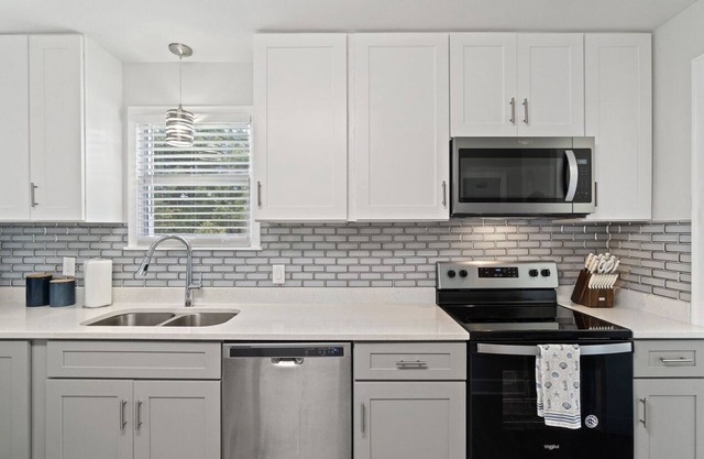 2 for 1❗️2 separate houses