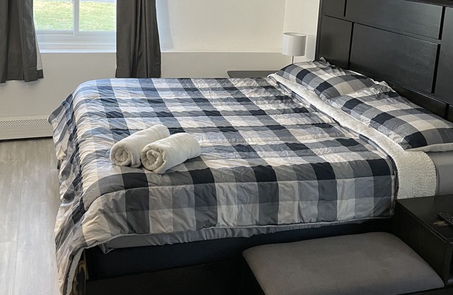 2 King Bed Suite Apartment Near The Hamptons/NYC