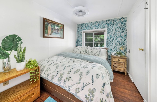 2 Lake Cabins Pool Hottub Game Room 23acs