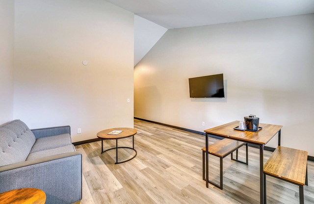 2 Mi to Downtown Port Huron: Sleek Studio Apt