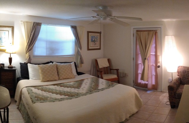 2 Miles to Siesta Key