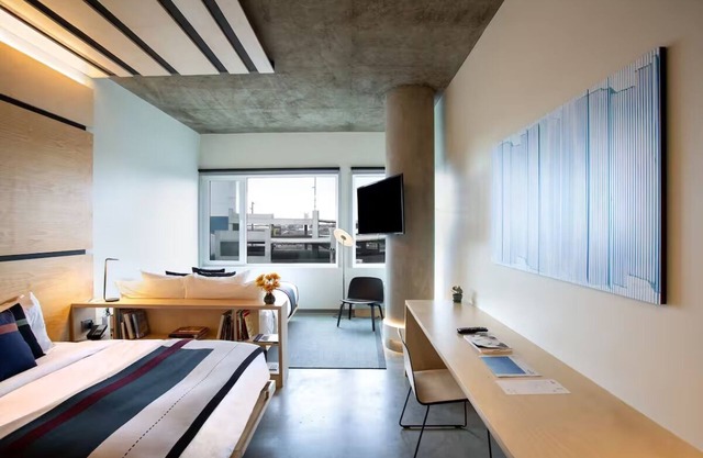 2 Queen: The Source Hotel, Rooftop Views, Wood-Smoked Meats, in RiNo - 2 Units