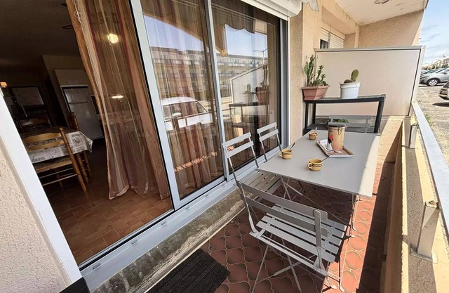 2-room apartment - Port la Nouvelle