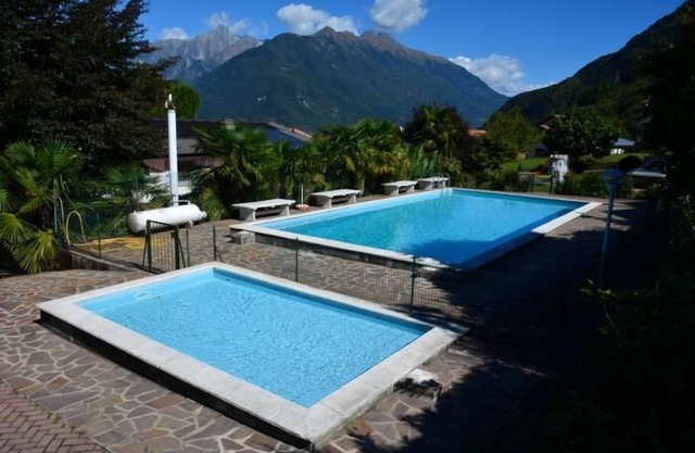 2-room apartment with pool, children's pool and table tennis table