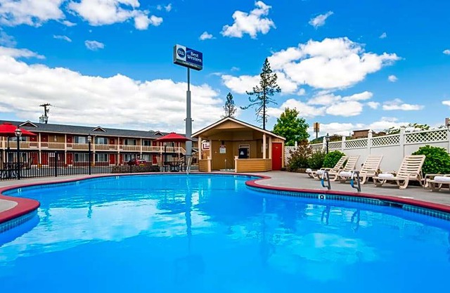 2-Star Hotel ∙ Best Western Garden Villa Inn