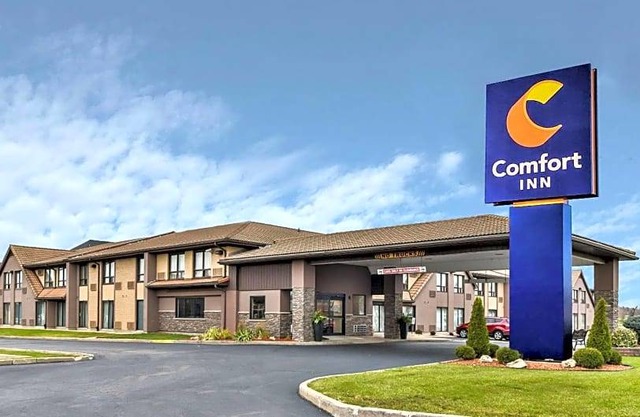 2-Star Hotel ∙ Comfort Inn Windsor