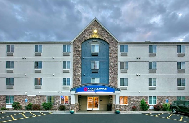 2-Star Hotel ∙ Candlewood Suites Idaho Falls, an IHG Hotel