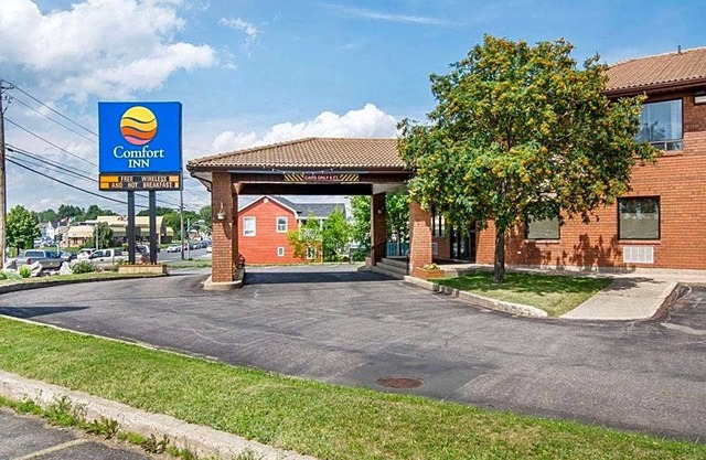 2-Star Hotel ∙ Comfort Inn Bathurst