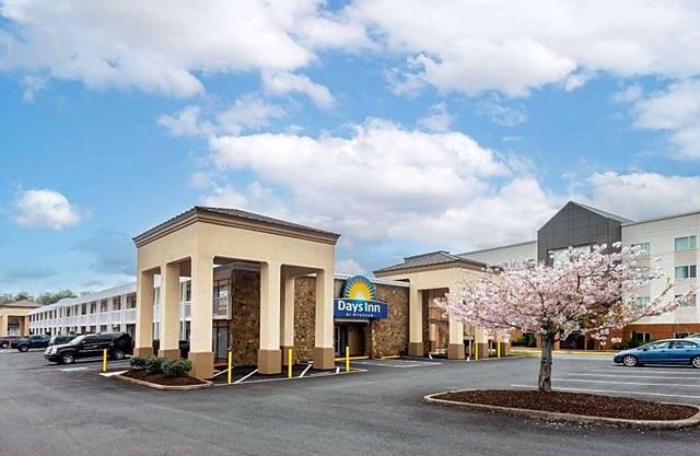 2-Star Hotel ∙ Days Inn by Wyndham Charlottesville/University Area