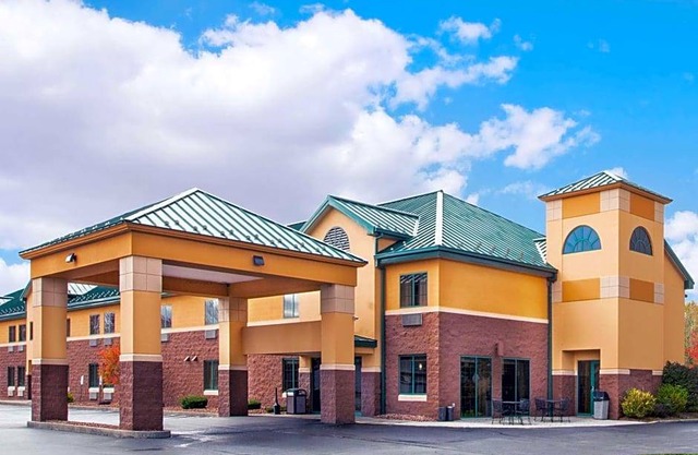 2-Star Hotel ∙ Days Inn by Wyndham Brewerton/ Syracuse near Oneida Lake