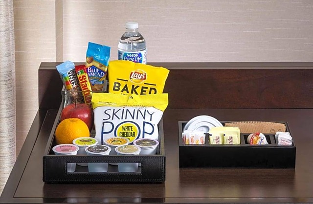 2-Star Hotel ∙ Hampton Inn Haverhill