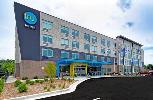 2-Star Hotel ∙ Tru By Hilton Grand Rapids Airport
