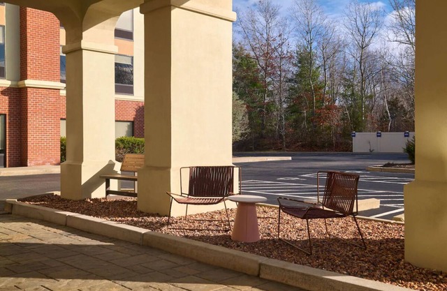 2 Units | Enjoy Providence Getaway – Indoor Pool + Free Hot Breakfast