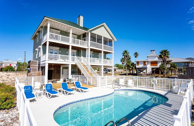 20% OFF FALL! Private Pool, Hot Tub & Elevator, Pet Friendly, Gulf View!