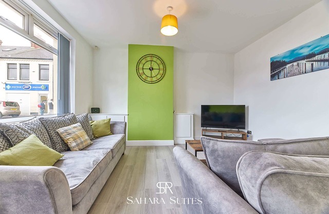 20% OFF - Modern 5BR Contractor Stay -Parking