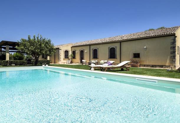 200 m² Villa ∙ 5 bedrooms ∙ 8 guests