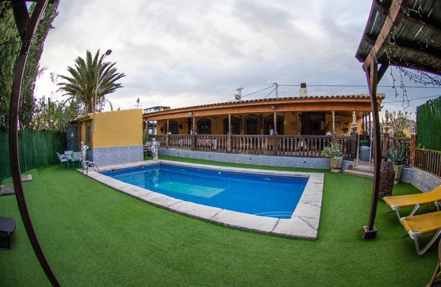 200 m² Villa ∙ 5 bedrooms ∙ 19 guests