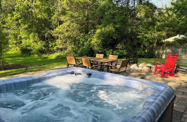 (2026 OPEN!) Sawyer Home With Hot Tub! Two Night Summer Min!
