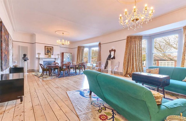 203 m² House ∙ 1 bedroom ∙ 2 guests
