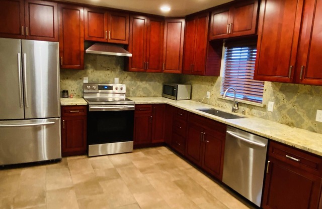 22 acres Farmhouse to enjoy . 1.5 mile from tracy mall . Still enjoy countryside