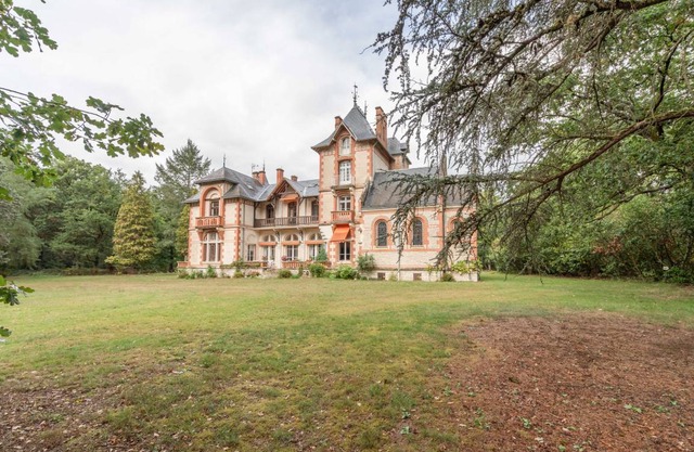 220 m² House ∙ 5 bedrooms ∙ 15 guests