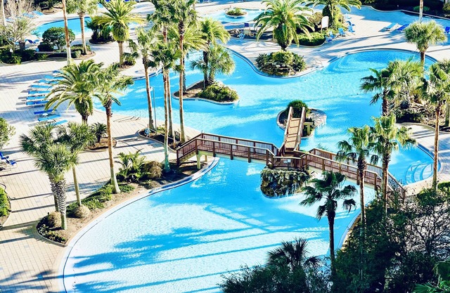 2201 Super Hot Savings ~ Book Oct 20th Today! Gorgeous 2 bdrm ~ Amenities