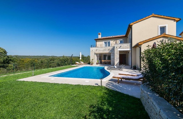 230 m² Villa ∙ 4 bedrooms ∙ 10 guests