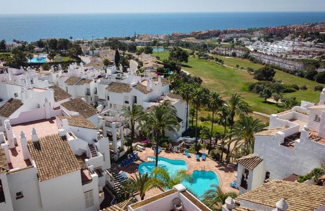 24 Rooftop terrace sea views golf Duquesa Manilva Andalusia