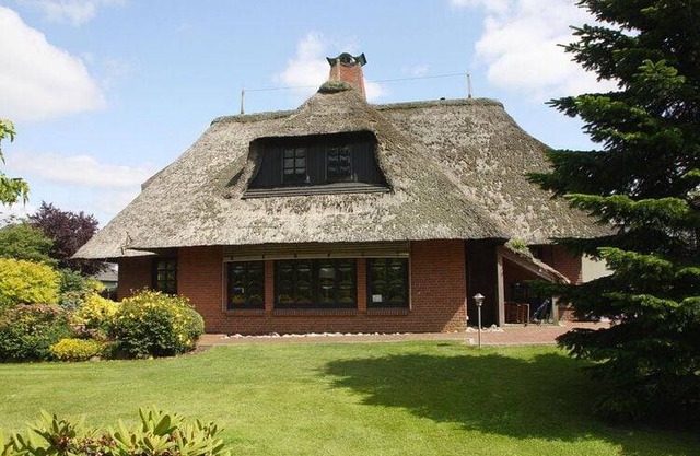 240 m² House ∙ 3 bedrooms ∙ 4 guests