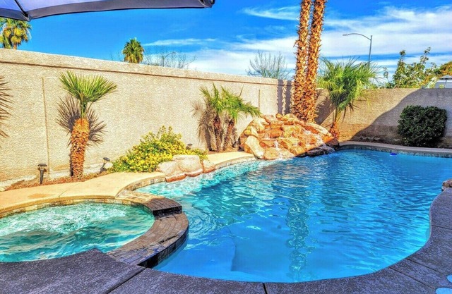 #24Villa w/Pool&Spa: mins to LVStrip/Green Valley