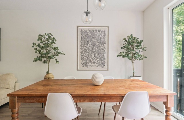 25%Off30DayStays+4Bedrooms+Walkable+Beautiful+BBQ