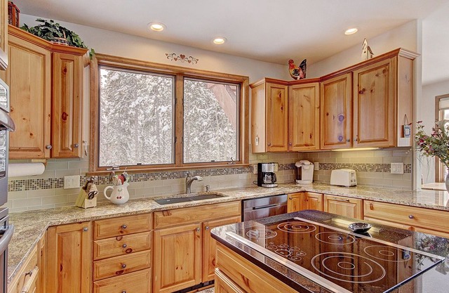 2542 Boreas Pass Three-Bedroom House