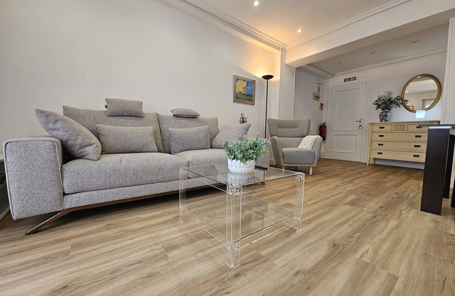25A05 Apartamento moderno y céntrico