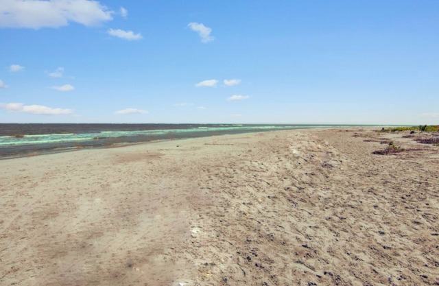 26 Ocean Point by AvantStay | Beach Home w/Amazing Views & Community Pool!