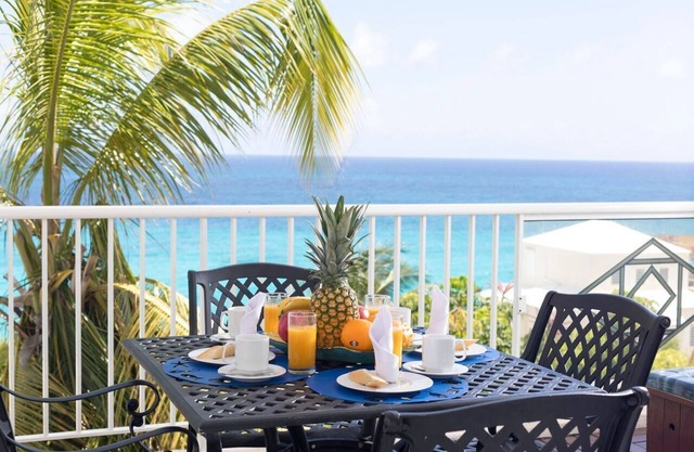 28 - A FOOT IN THE CARIBBEAN 2BDR