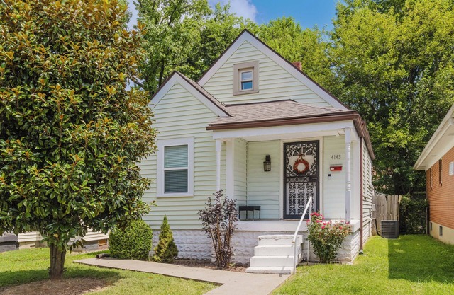 2BD Charming Ideally Located Bungalow