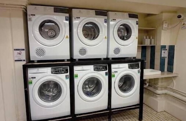 2Beds Free for Gym-Laudry-CoffeBar 2minsTrainstr