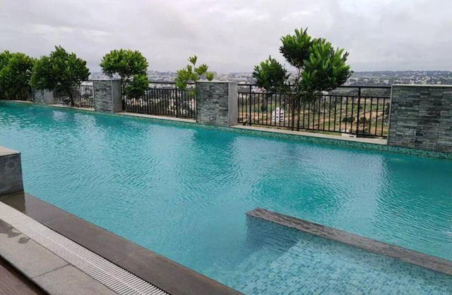 2BHK Lux Home Manyata Airport Hennur Pool BH02