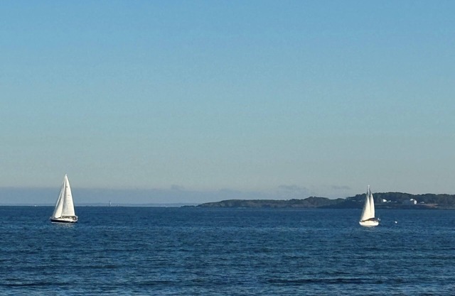 2BR Coastal Retreat + EV: 30m Boston, 15m Salem, 5m Beach